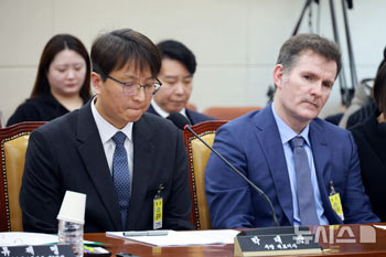 韓国国会科放委の懸案質疑に出席したクーパンのパク・テジュン代表取締役