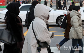 「厳しい寒さがやってきた」　／ソウル