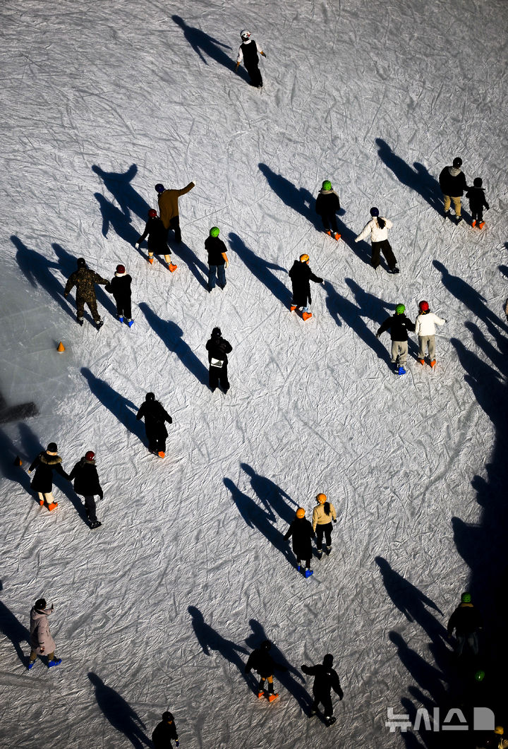 「クリスマスにはスケートを」