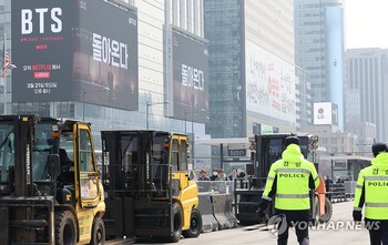 BTS公演　会場収容は10万人に制限＝金属探知機で手荷物検査も