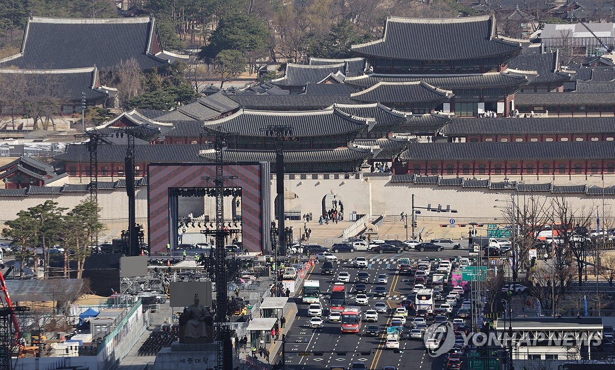 BTS公演会場周辺「三重の規制線」設置へ　テロに備え＝韓国警察