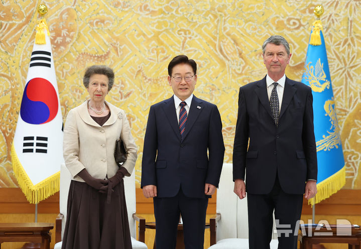 李在明大統領、英国のアン王女夫妻と共に