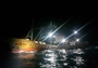 カニ漁解禁、西海に1日200隻の違法操業中国漁船が押し寄せる
