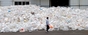 韓国で廃プラスチック急増、リサイクルの出口を塞ぐ「NIMBY」