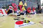 ▲ソウル市鍾路区の日本大使館前で会見を開き日本の原子力規制委員会を批判する環境保健市民センターなど環境団体の会員。日本の原子力規制委員会は福島原子力発電所から放射能汚染水を海に放出することを承認した。20日午前撮影。／聯合ニュース