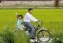盧武鉉元大統領の最愛の孫娘、9月からソウル大生に…「自転車二人乗り写真」で人気