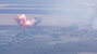 ▲ロシア軍のSU30戦闘機がウクライナ軍の携帯用対空ミサイルに撃墜され、墜落・爆発した。／ウクライナ軍のSNSに掲載された動画のキャプチャー