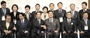 ▲3日、ソウル市中区のロッテホテルで開かれた合同総会で握手し、記念撮影する韓日議員連盟所属議員と日韓議員連盟所属議員たち。