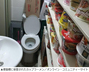 便器横にカップラーメンを保管する韓国のコンビニ…ネットに衝撃の写真