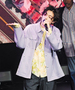 ▲今年4月、J-POP歌手のimaseがソウル市麻浦区弘大の公演場で歌っている様子。／写真＝ユニバーサル・ミュージック