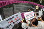 女性団体、ソウル市「記憶の場」作品撤去強行を糾弾