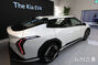 起亜自動車　新型電気自動車「EV4」公開