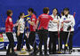 韓日戦に勝利した韓国女子カーリングチーム