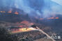 韓国で大規模な山火事：迫る火の手　／慶尚南道