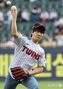 【フォト】「命を守る日」に韓国プロ野球始球式をするキム・ギリ　／ソウル