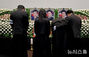 韓国海軍哨戒機墜落　「殉職」乗組員の告別式…涙を流す遺族
