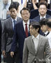 令状実質審査を終えてソウル拘置所に向かう尹前大統領