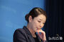 祖国革新党のセクハラ告発・離党記者会見するカン・ミジョン報道官