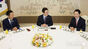 李在明大統領、与野党指導部と昼食会同