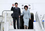 国連総会出席のためJFK国際空港に到着した李在明大統領と金恵景夫人