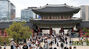 秋夕の連休の人波で混雑する景福宮
