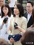 逮捕拘束適否審査に出頭した李真淑・前放送通信委員長　／ソウル