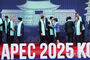 APEC：高市首相とあいさつする李在明大統領　／慶尚北道・慶州