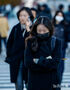 氷点下の朝　カイロを手に出勤　／ソウル