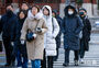 氷点下の寒さが続く中で出勤　／ソウル