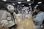 今やスーパーでロボットを買える時代に　／ソウル