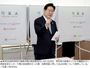 李在明大統領、記票中の投票用紙を外に持ち出し見せる…最大野党「選挙法違反だ」　韓国統一地方選