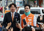 ▲4月29日、韓国野党・改革新党の李俊錫（イ・ジュンソク）代表と鄭莉翰（チョン・イハン）釜山市長候補＝当時＝。写真＝NEWSIS
