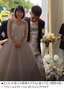 「来世で会おう」　亡くなった婚約者の等身大パネルを抱え「霊魂結婚式」　／マレーシア