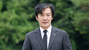 ▲6月17日午後、光州の国立5・18民主墓地を訪れ、参拝のために移動している曺国・前祖国革新党代表。／写真＝ニュース1